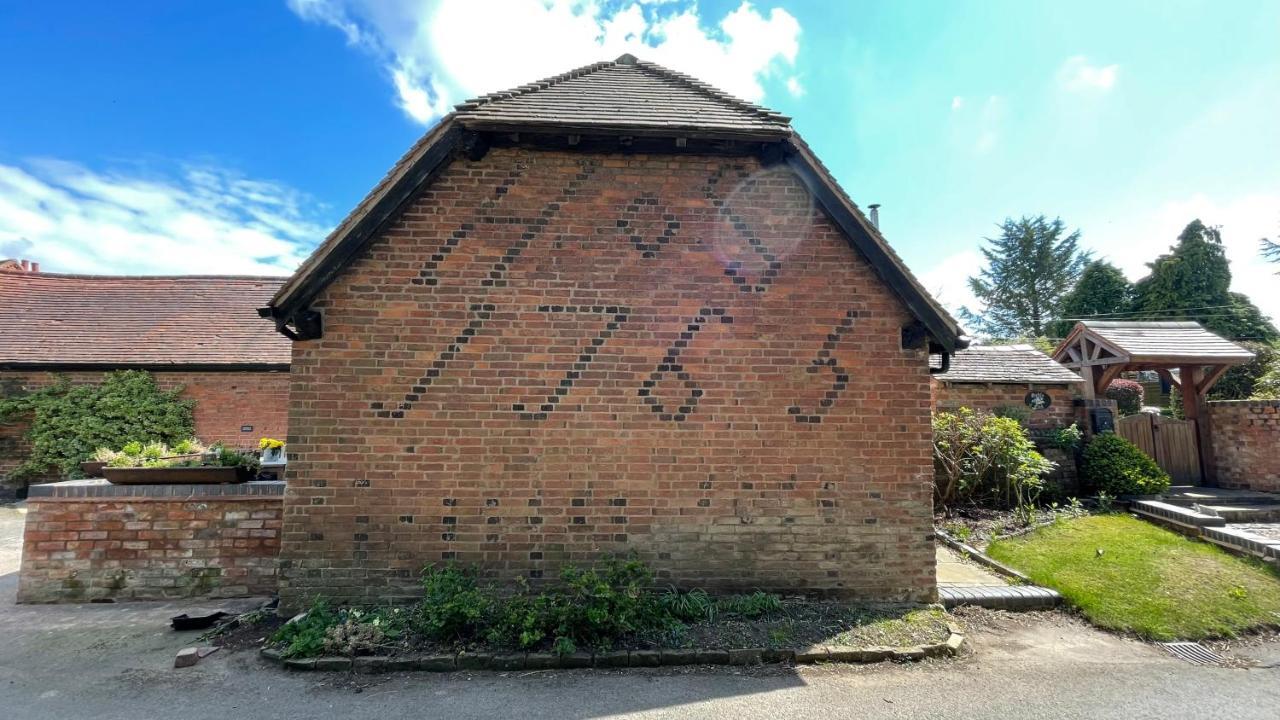 Elegant Peaceful Barn In Rural Village Setting Close To Stratford Upon Avon Exterior foto
