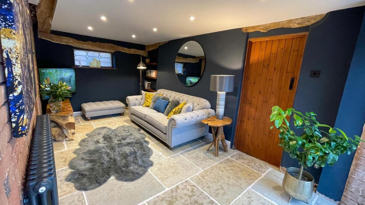 Elegant Peaceful Barn In Rural Village Setting Close To Stratford Upon Avon Exterior foto