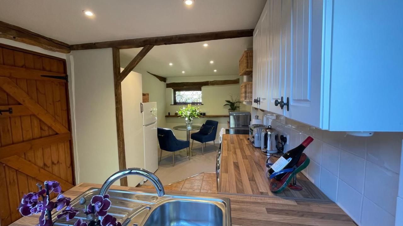 Elegant Peaceful Barn In Rural Village Setting Close To Stratford Upon Avon Exterior foto